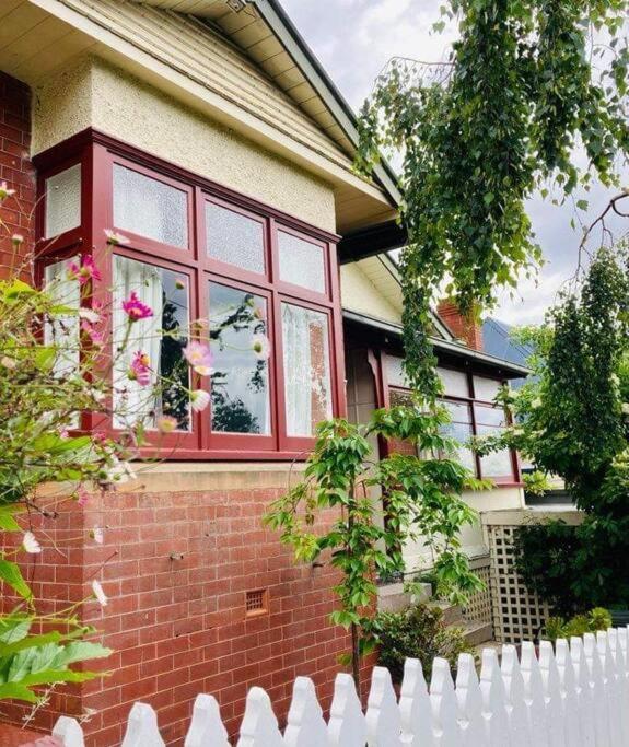 Warwick St Retreat! 3 Bedroom House With Parking Hobart Zewnętrze zdjęcie